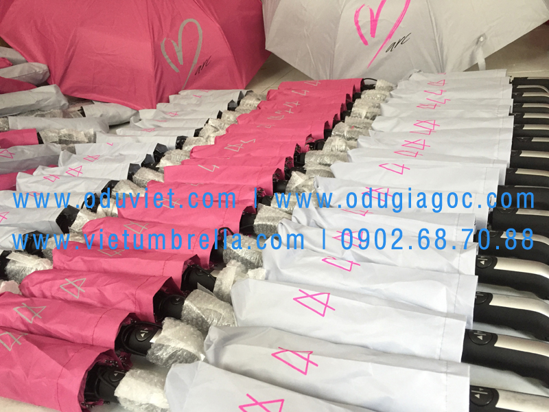 xưởng sản xuất ô dù cầm tay in logo quảng cáo